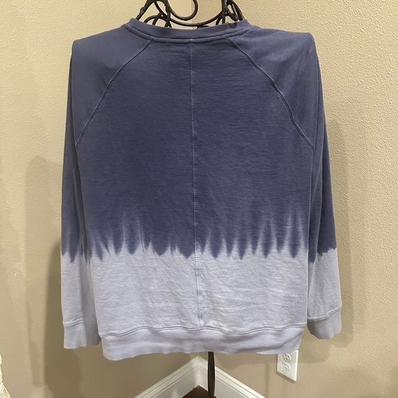 Athleta Women Sundown Dip
Dye Sweatshirt Medieval Violet - Picture 4 of 6
